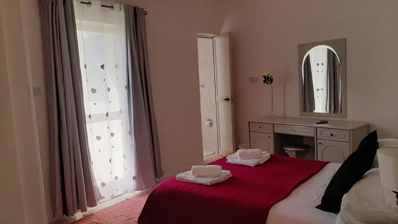 Coral Apartment St. Paul's Bay Ngoại thất bức ảnh